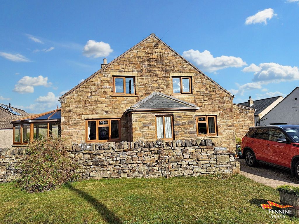 Property photo 2 of 37
