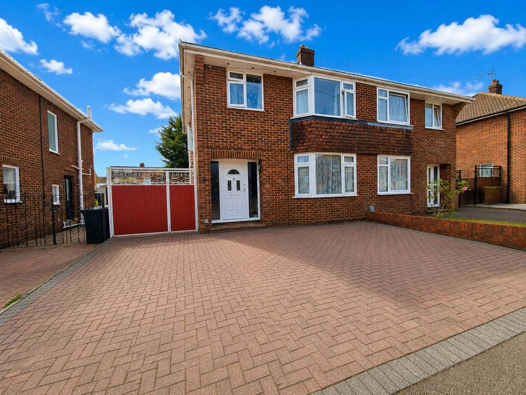 Property photo 1 of 9 5302871