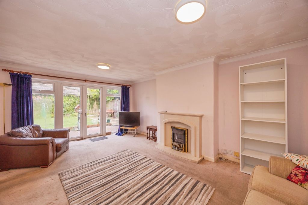 Property photo 2 of 17