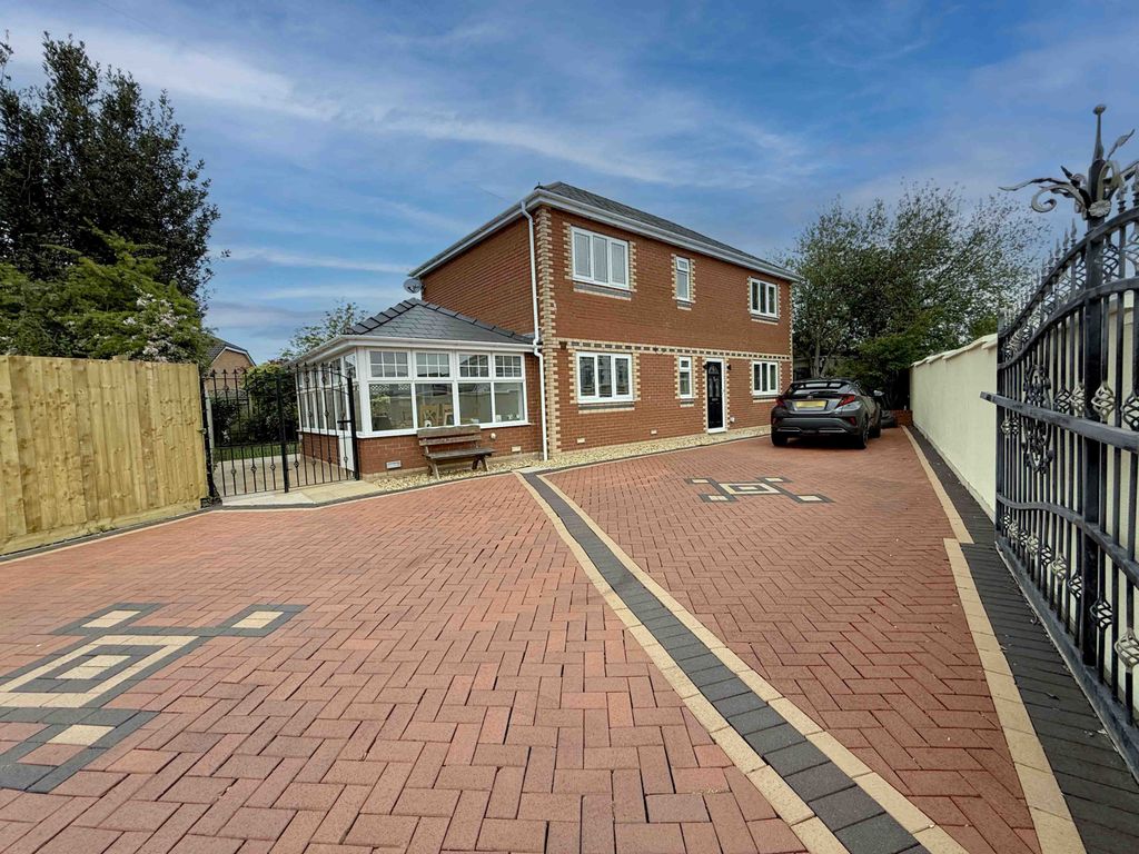 Property photo 1 of 26 3 Bedroom Detached For Sale On Princess Street In Gorseinon