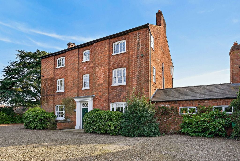 Property photo 3 of 28 Picture No. 01