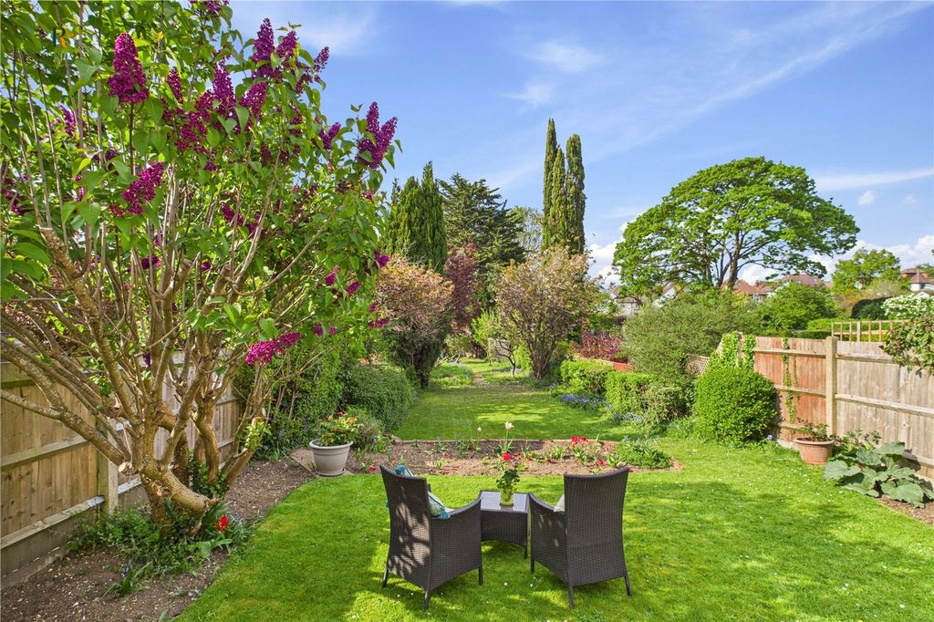 Property photo 2 of 26