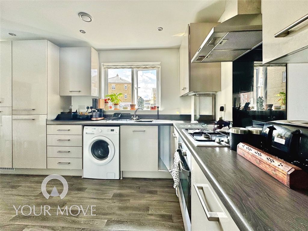 Property photo 3 of 12 #Yourmovedartford