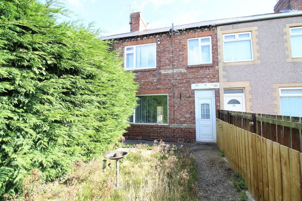 Property photo 1 of 15 External