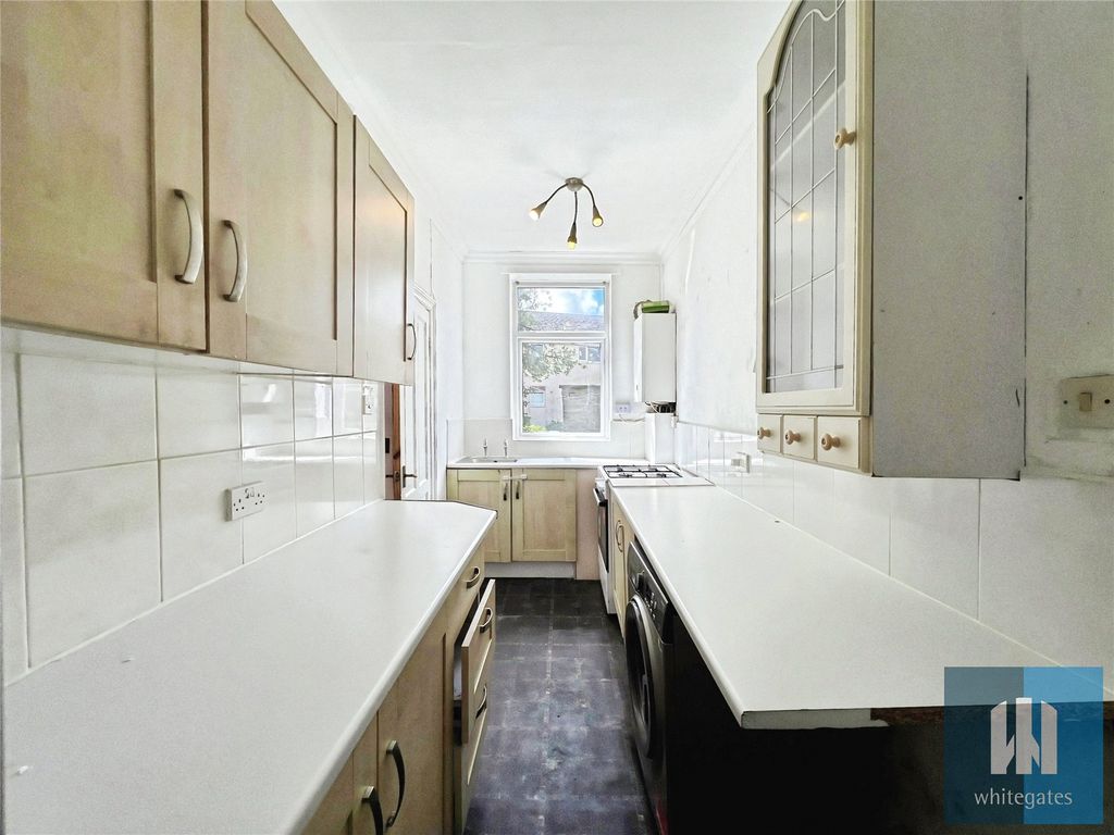 Property photo 3 of 15 Picture No. 02