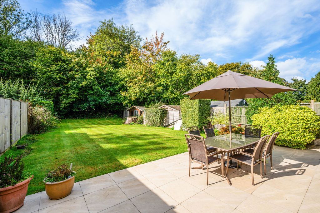 Property photo 3 of 28