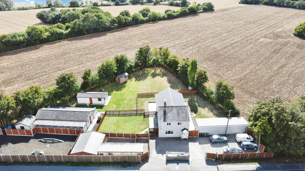 Property photo 2 of 17