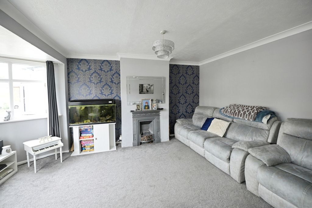 Property photo 3 of 19 Pbox-Img.Jpg