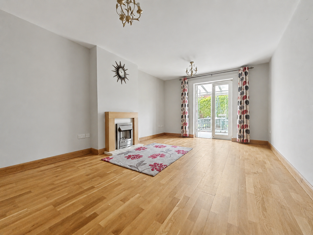 Property photo 2 of 11 Junecherryorchardlounge