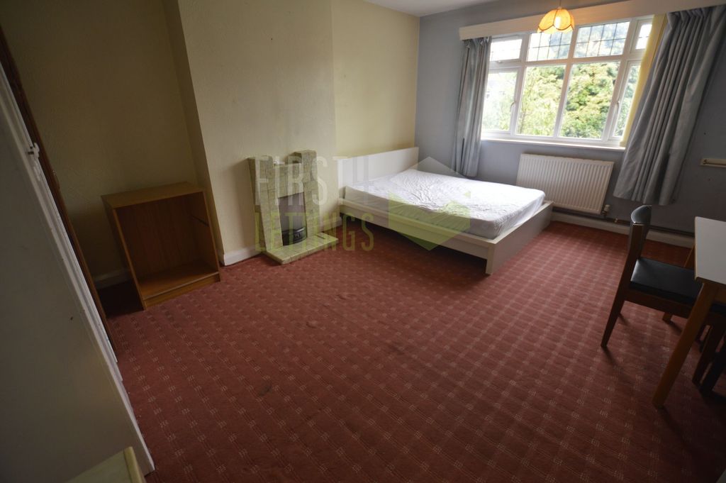 Property photo 3 of 13 Bedroom