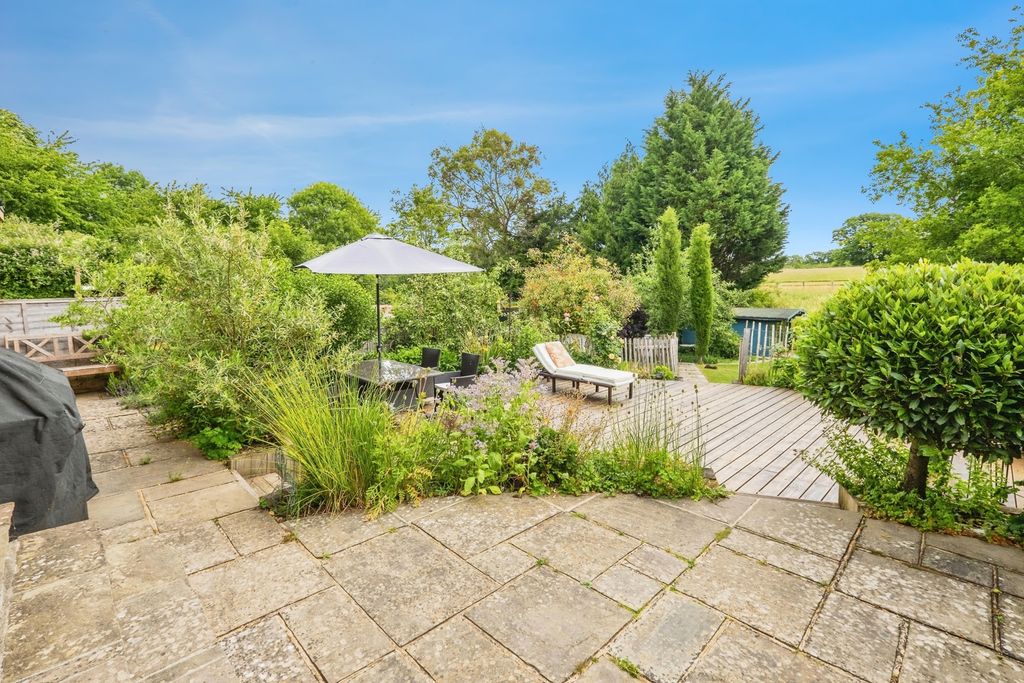 Property photo 2 of 17 Photo