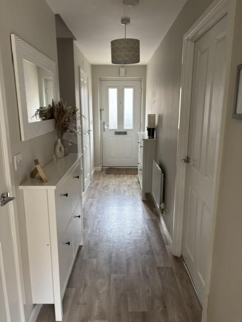 Property photo 3 of 19 Hallway.Jpg