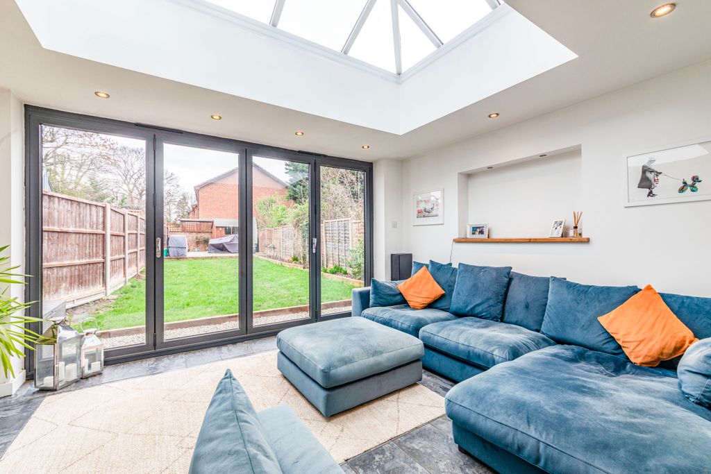 Property photo 3 of 16