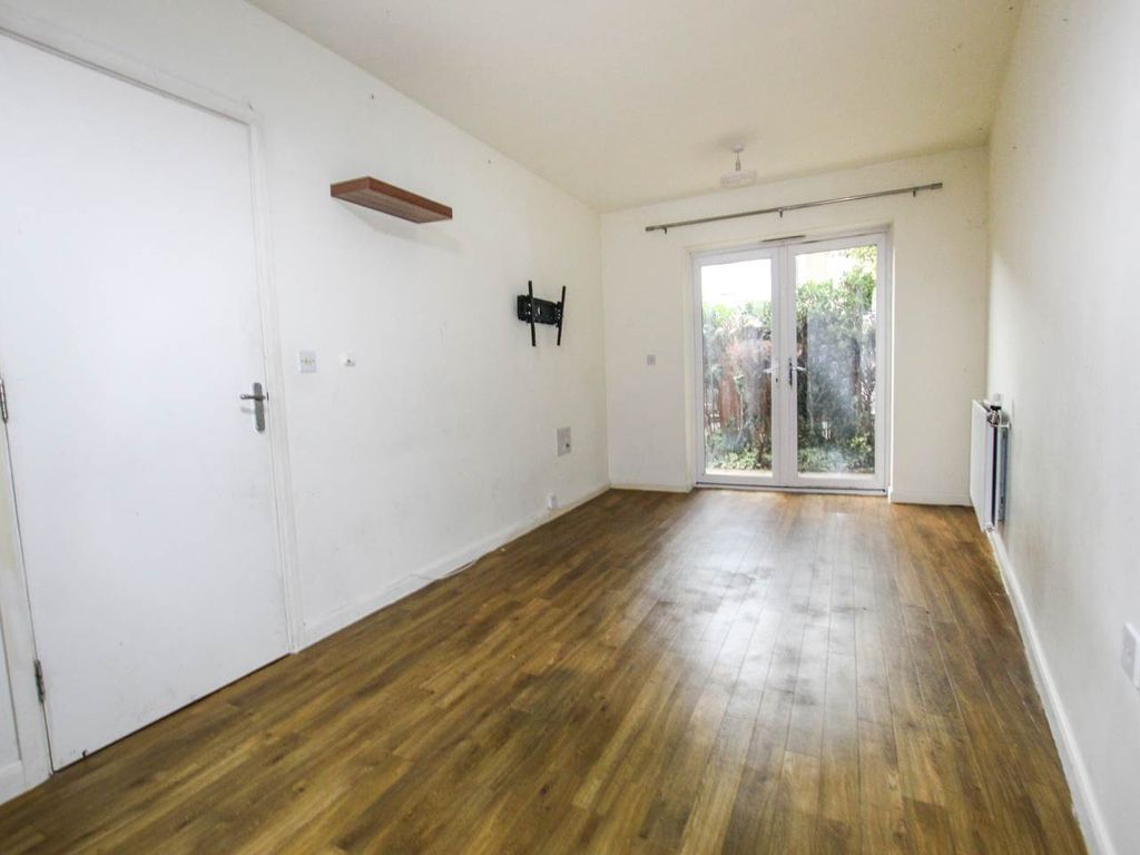 Property photo 2 of 12 Img_2382