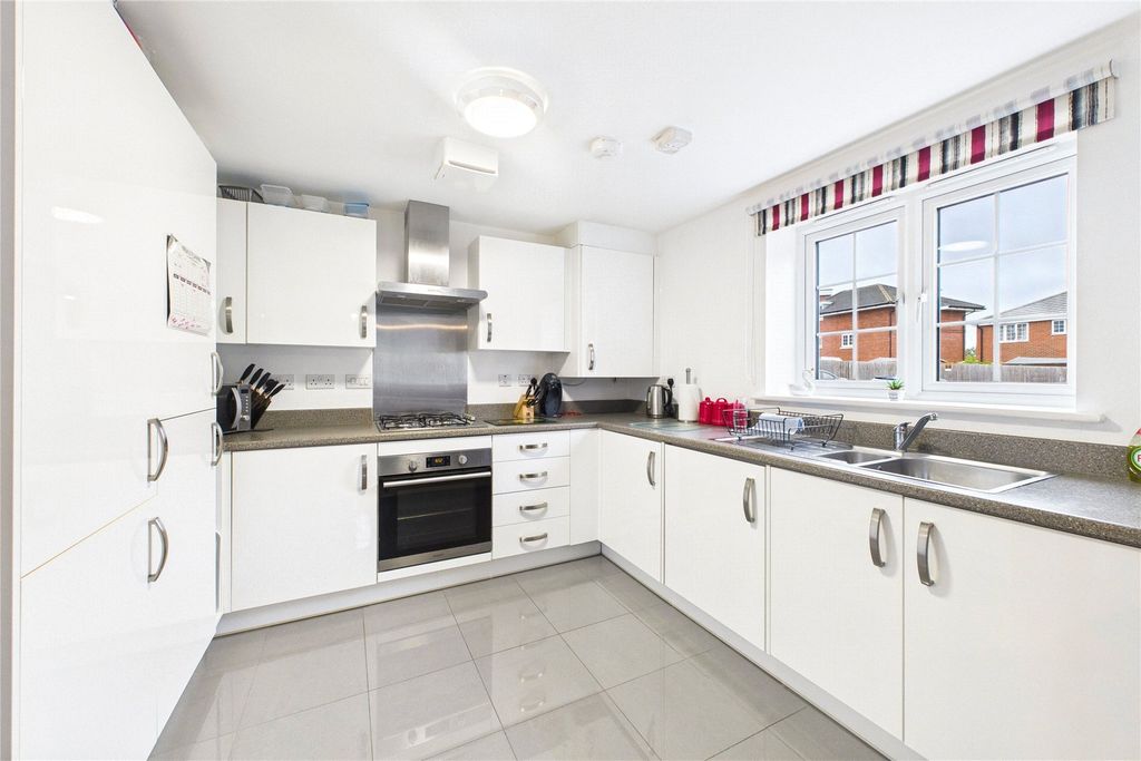 Property photo 2 of 9 Picture No. 04
