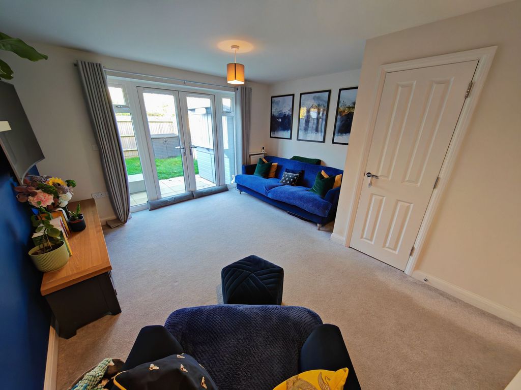 Property photo 3 of 9