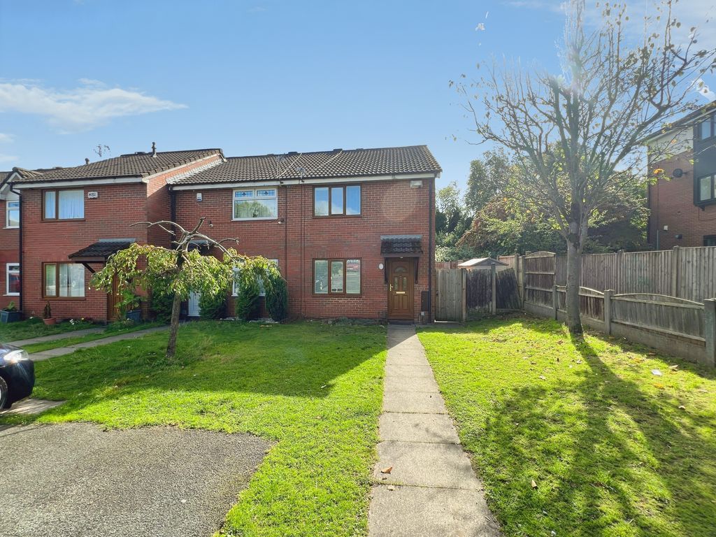 Property photo 1 of 17 External
