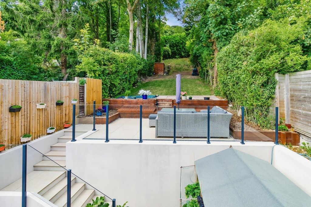 Property photo 3 of 18 Pbox-Img.Jpg
