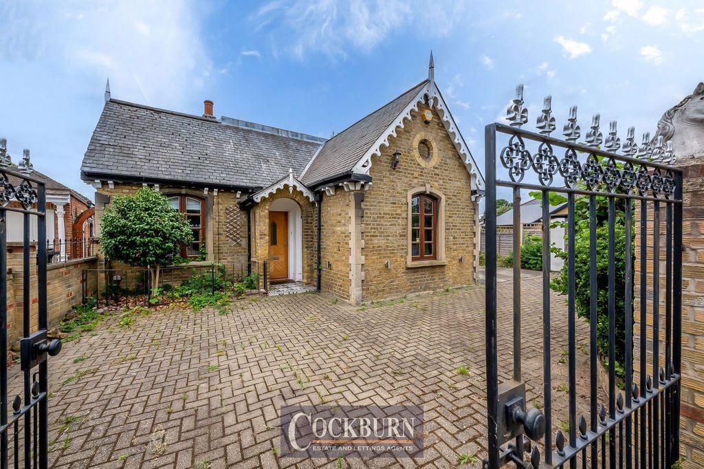 Property photo 1 of 30