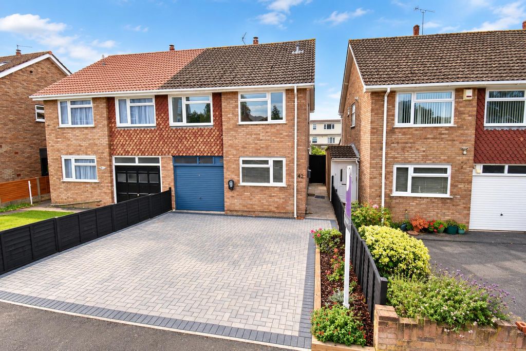 Property photo 1 of 20 1c8d8834-E0B5-4A22-9E65-Dbf0A9d0Cacb.Png