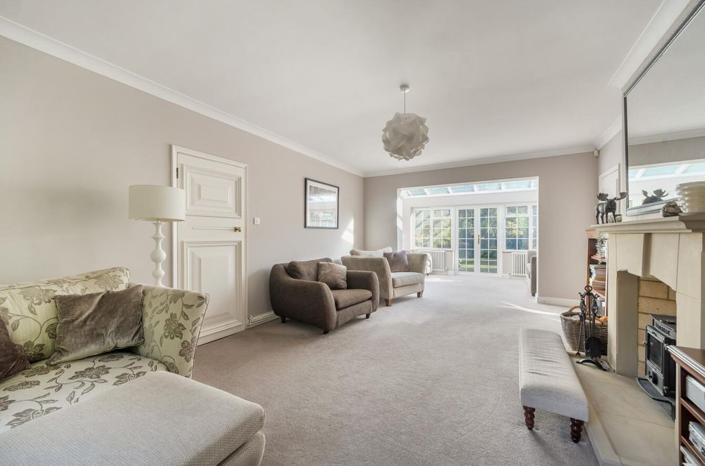 Additional image 5 of 5 bed detached house for saleWokingham Road, Crowthorne, Berkshire RG45