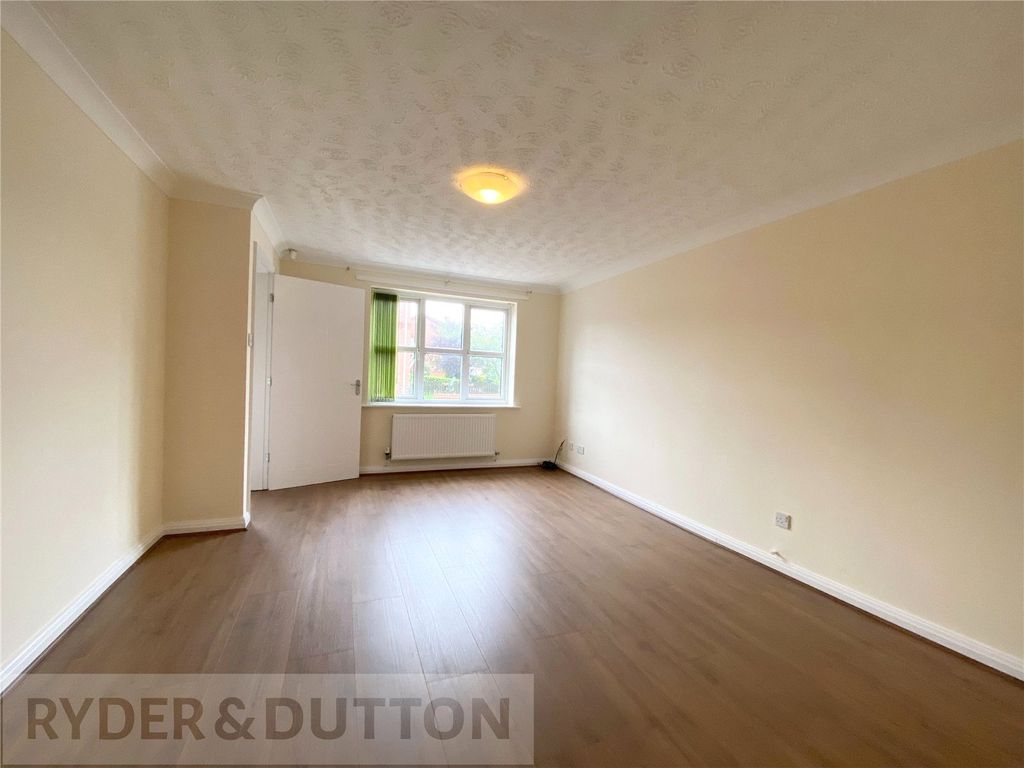 Property photo 2 of 10 Living Room