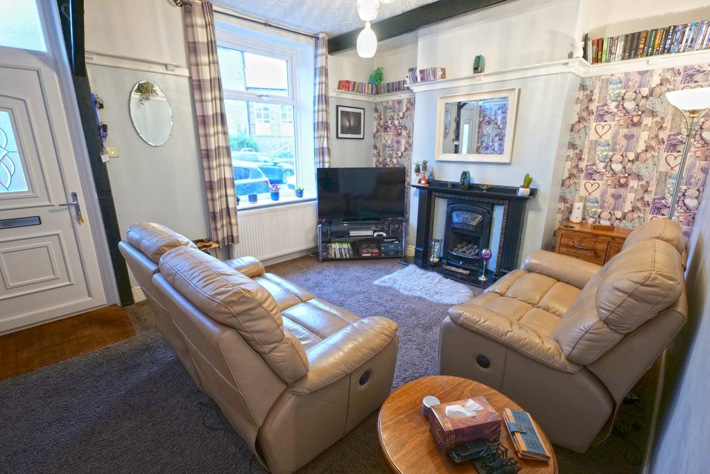 Property photo 3 of 16