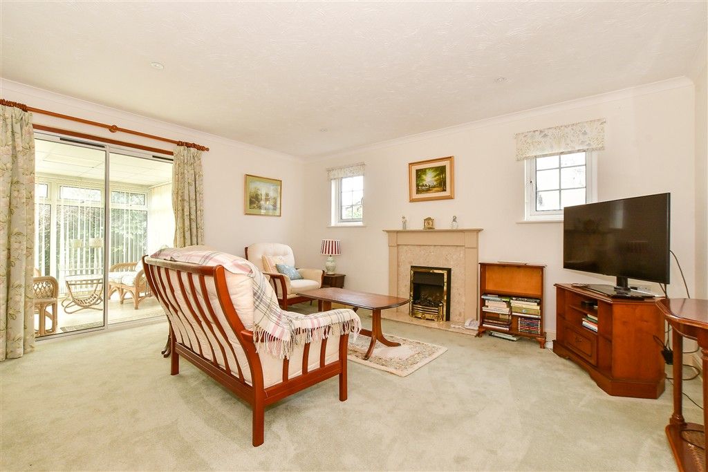 Property photo 1 of 13 Lounge/Dining Room
