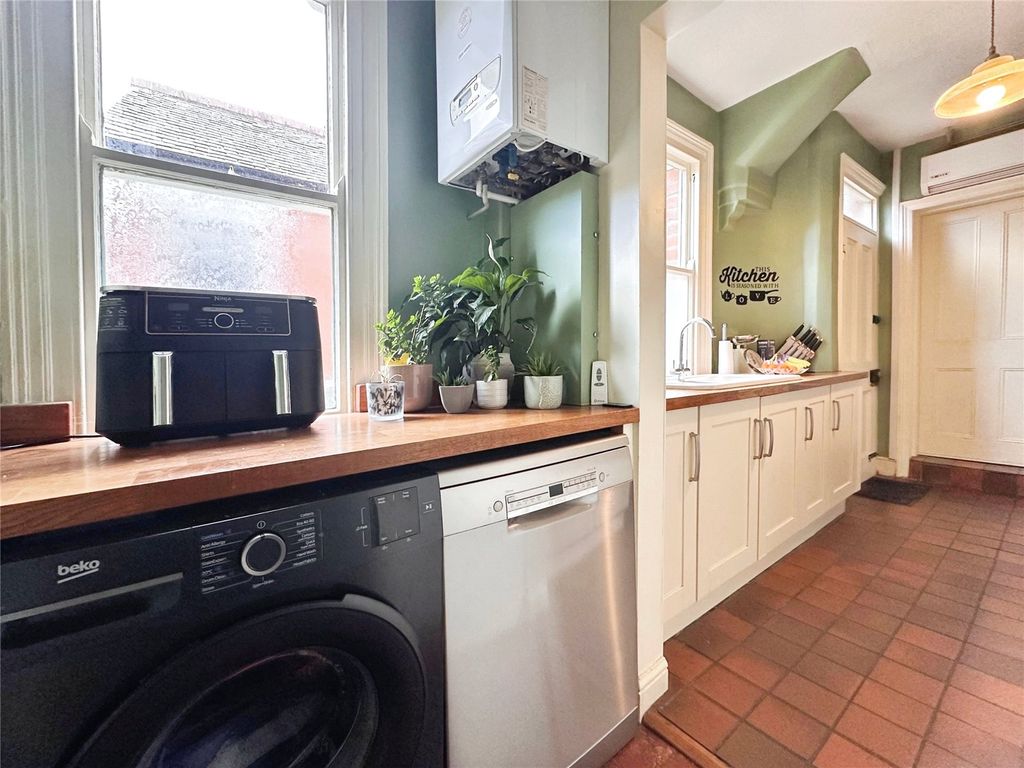 Property photo 3 of 16 Utility Room