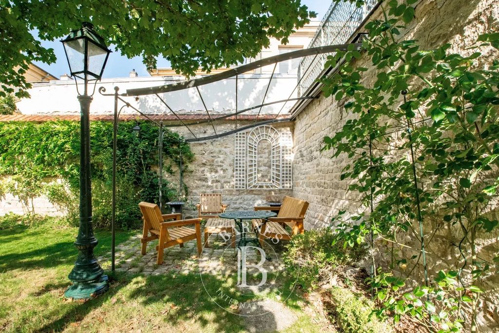 Property photo 2 of 29