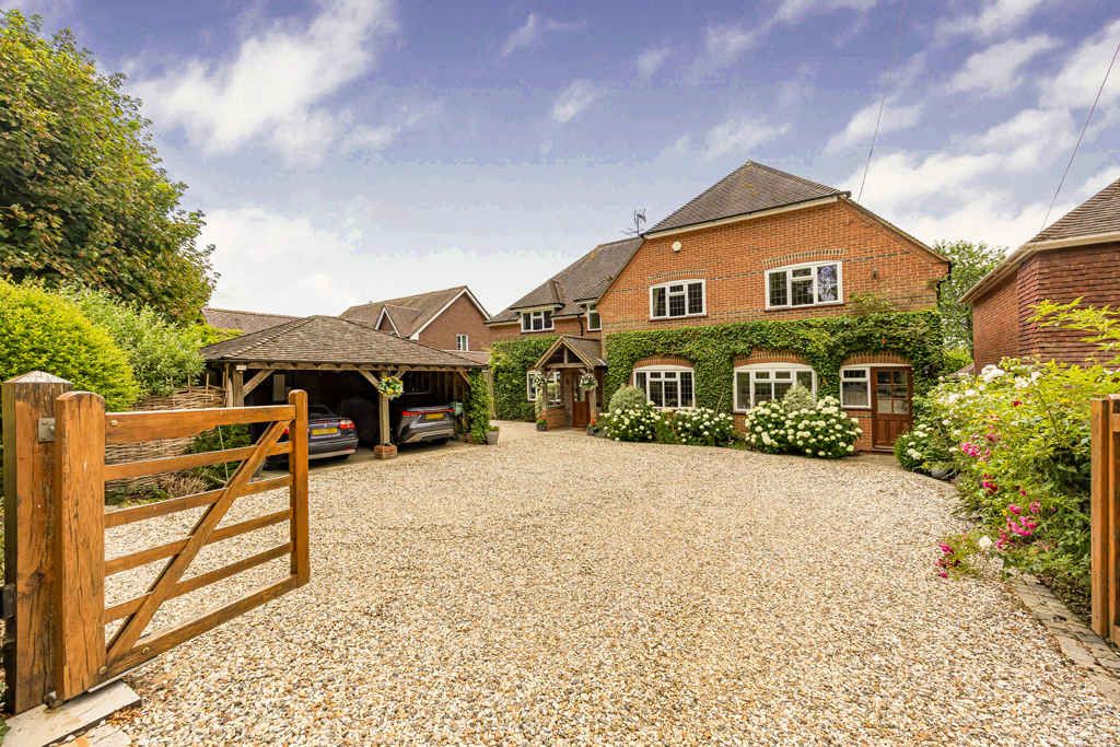 Property photo 2 of 33