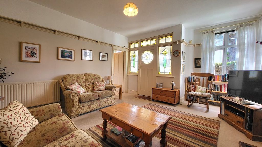 Property photo 3 of 24
