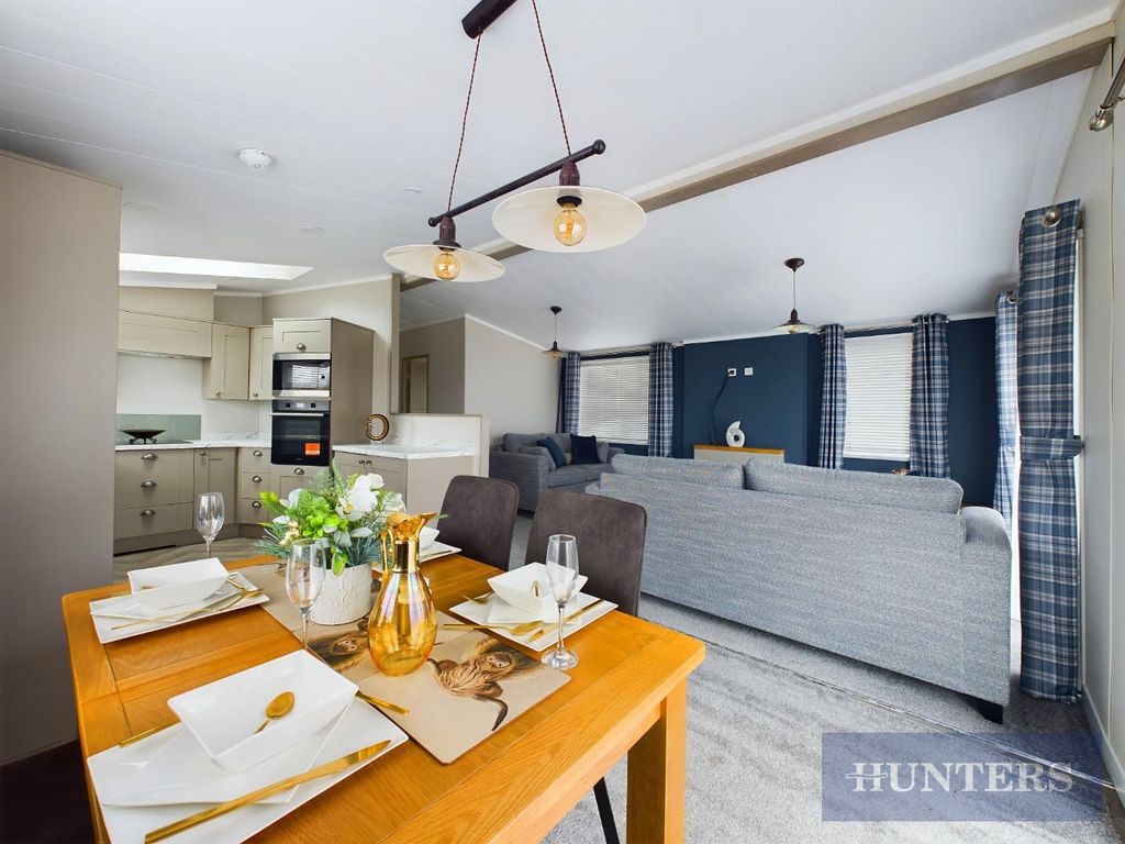 Property photo 1 of 13 Cam03407G0-Pr0510-Still022.Jpg