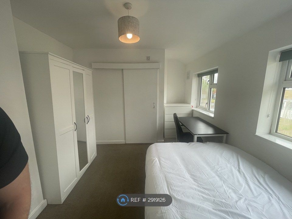Property photo 3 of 14 Fully Furnished