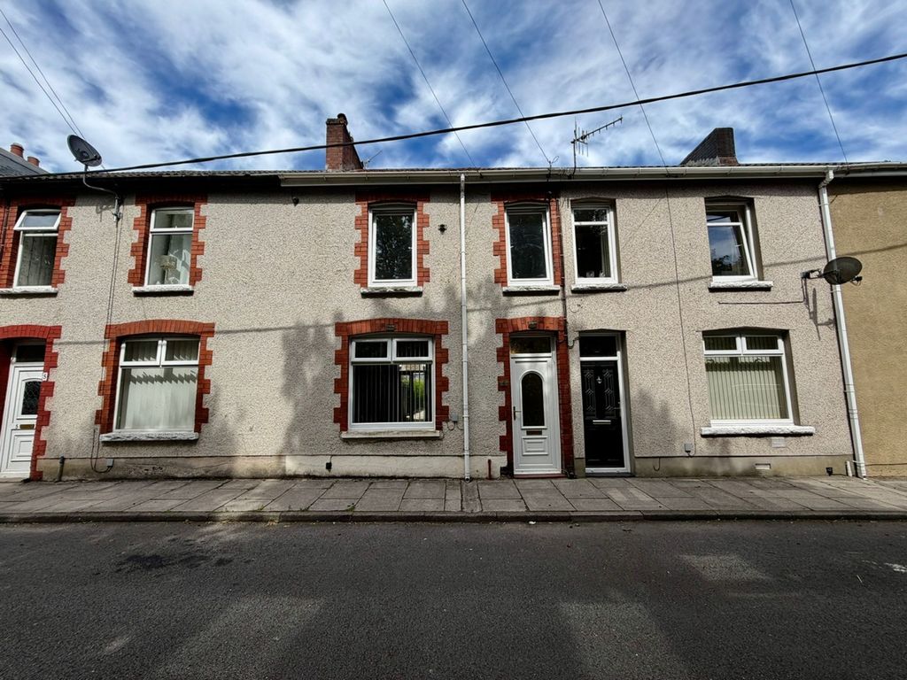 Property photo 1 of 31