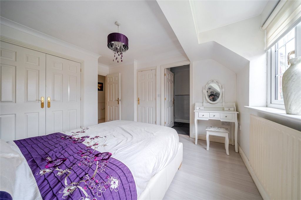 Additional image 63 of 6 bed country house for saleSandringham Drive, Dartford, Kent DA2