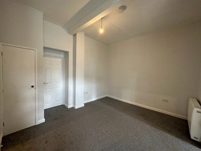 Property photo 2 of 6 7