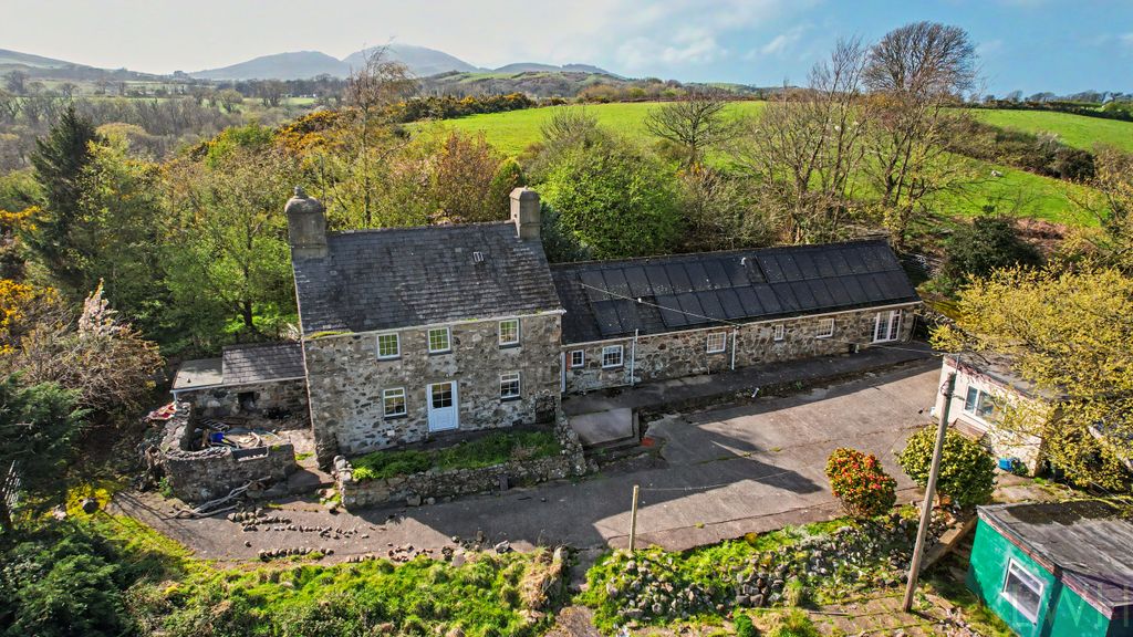 Additional image 7 of 4 bed farm for saleTyddyn Farm, Rhydyclafdy - 22Ac LL53
