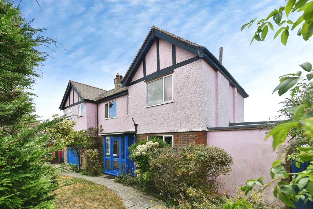 Property photo 1 of 35 Picture No. 36