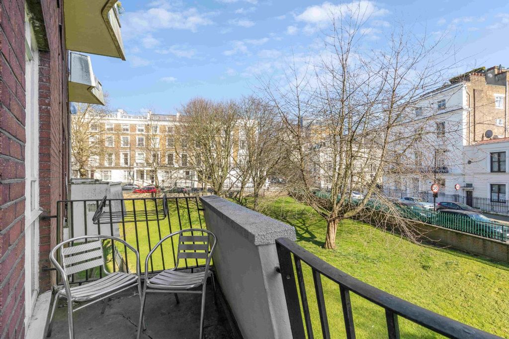Property photo 2 of 20 Balcony