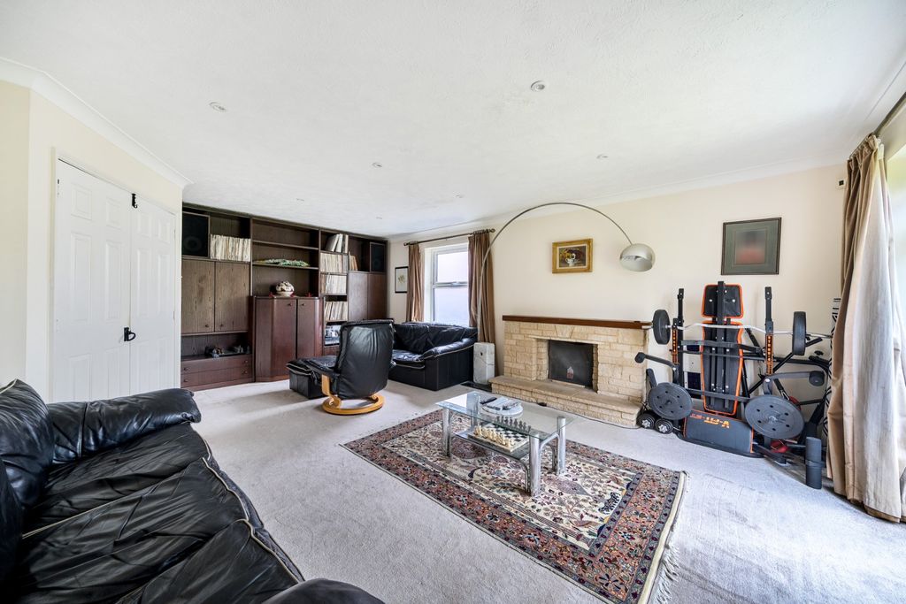 Property photo 2 of 17 Picture No. 05