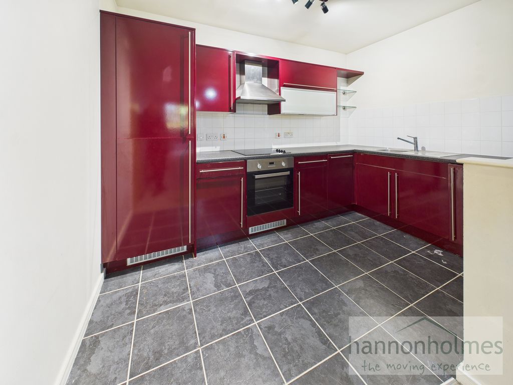 Property photo 2 of 30 Cam05283G0-Pr0115-Still008