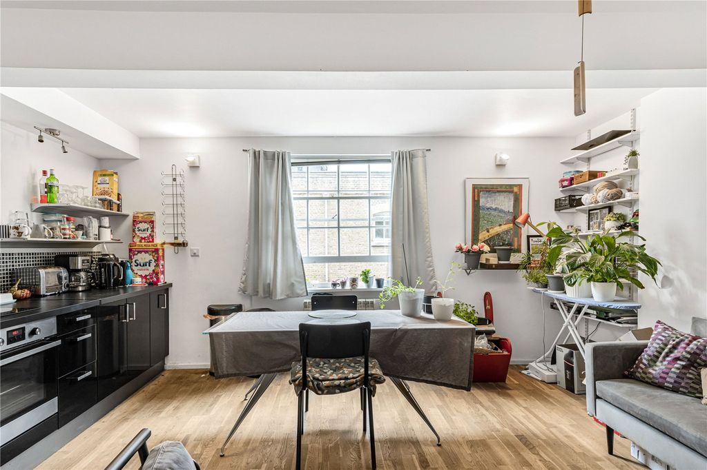 Property photo 2 of 11 Reception Room