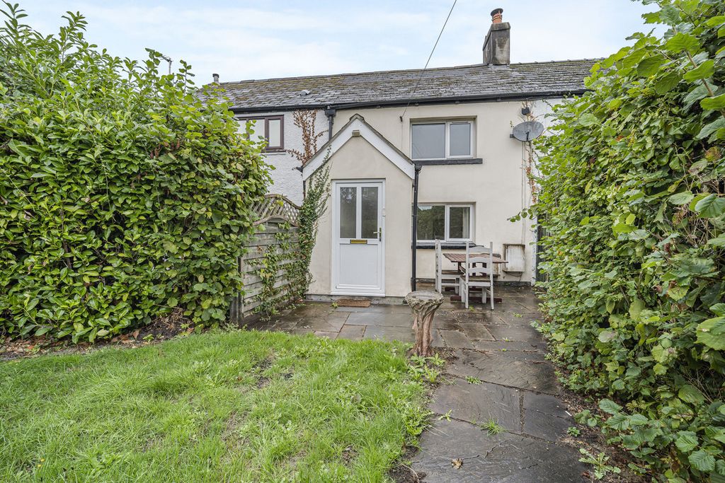Property photo 1 of 25