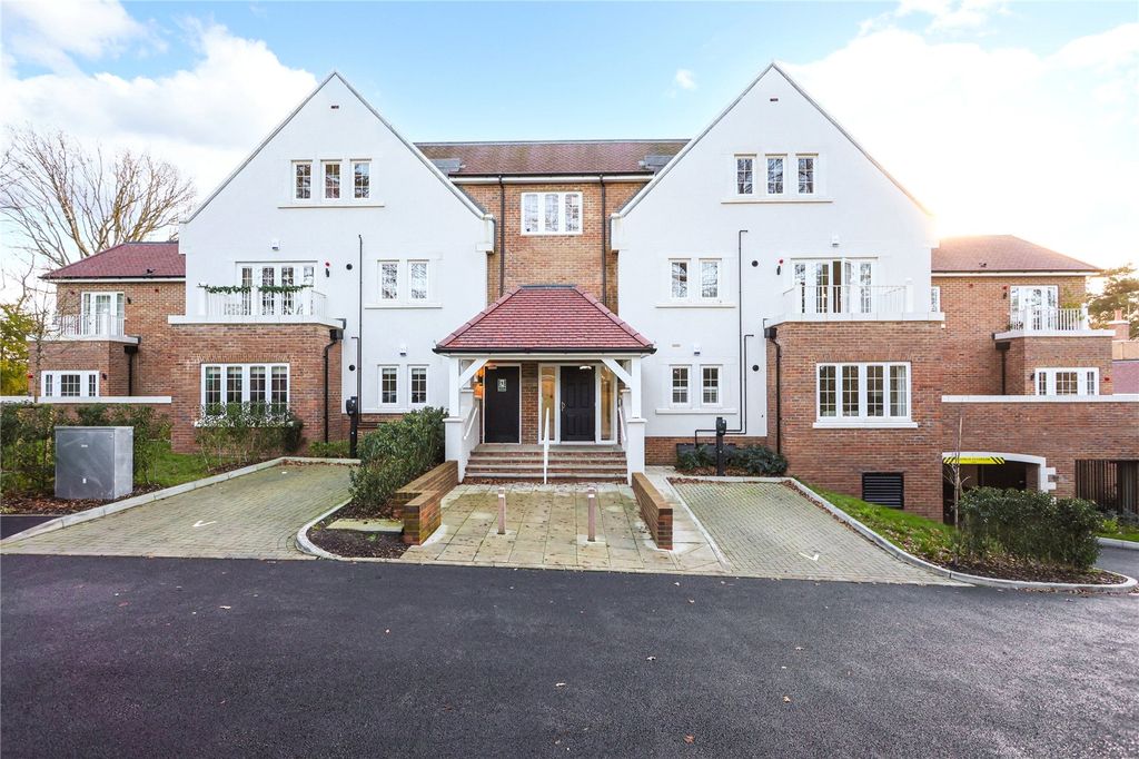 Property photo 3 of 12 Picture No. 01