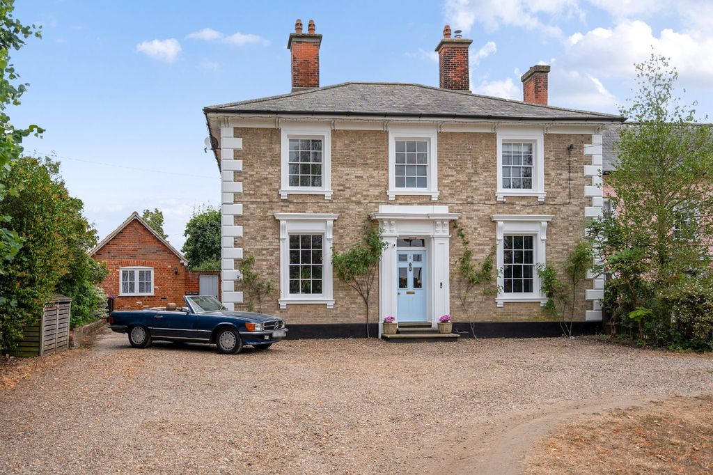 Property photo 1 of 23 6 Halstead Road