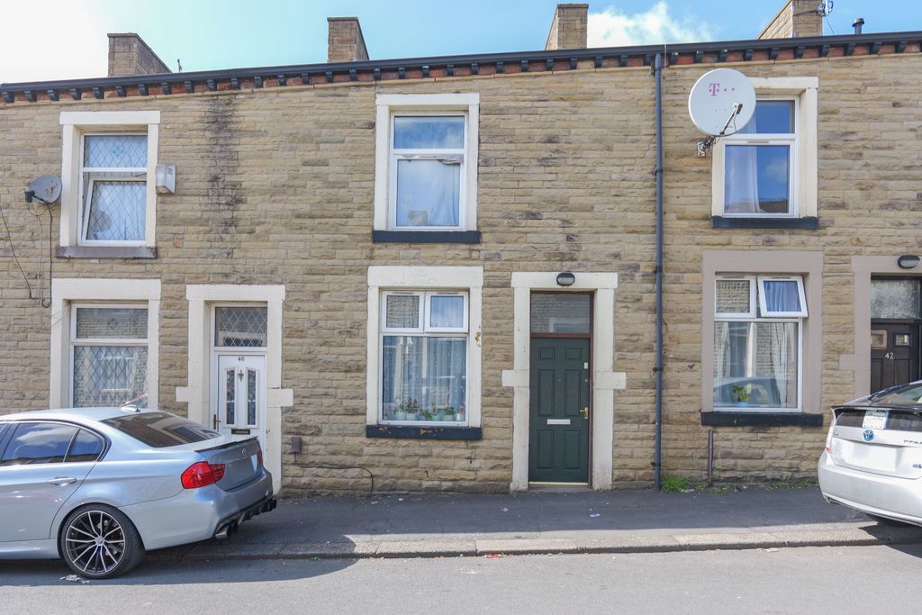 Property photo 1 of 20