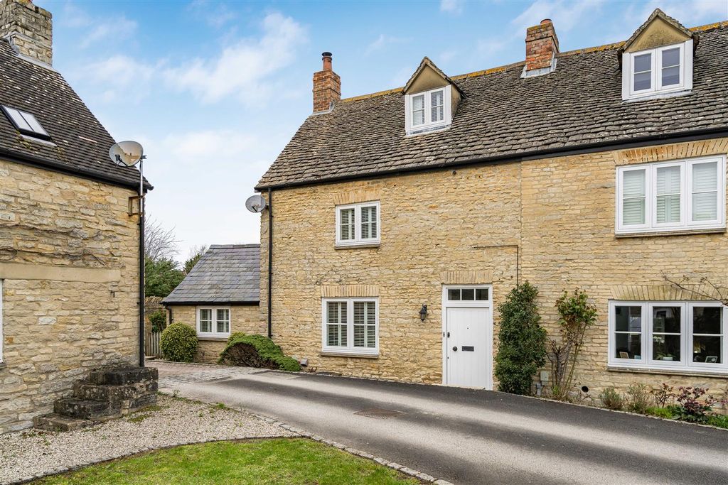 Property photo 1 of 18 15_77684.Jpg