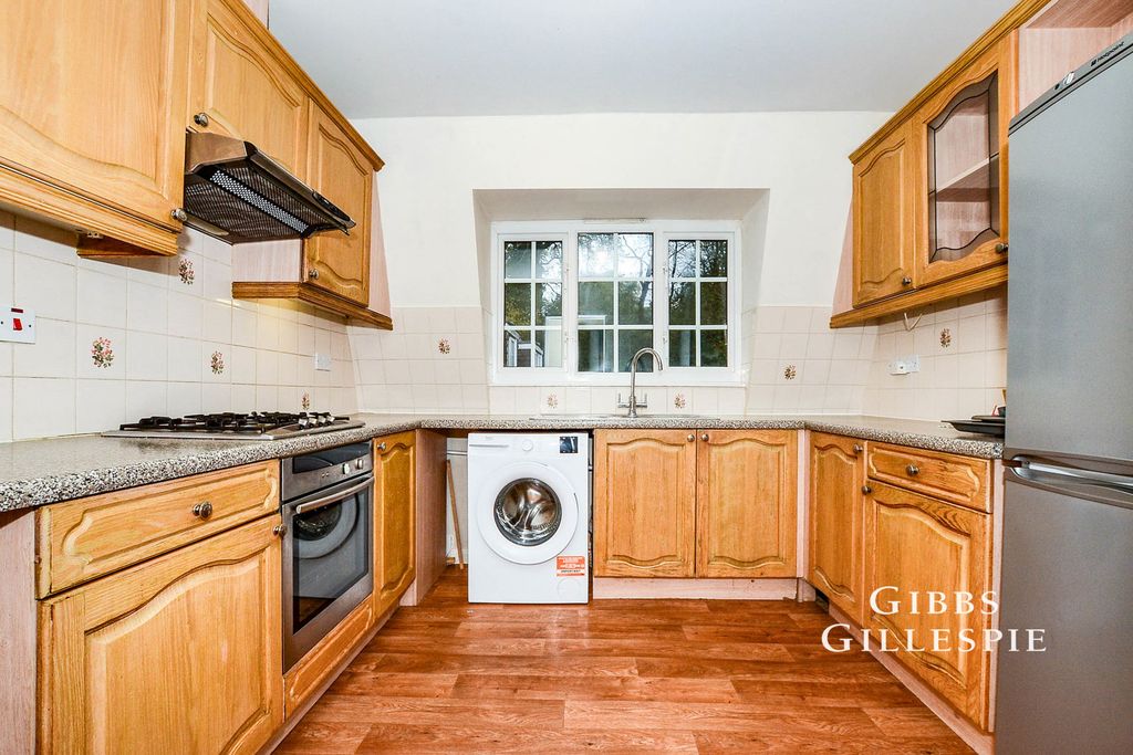 Property photo 1 of 10 Photo