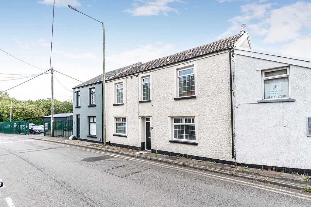 Property photo 1 of 22